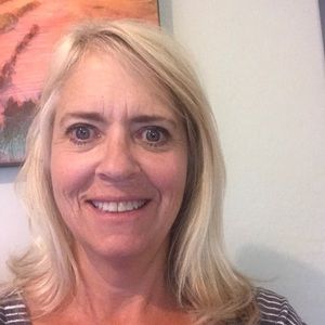 Meet your Posher, Carolyn